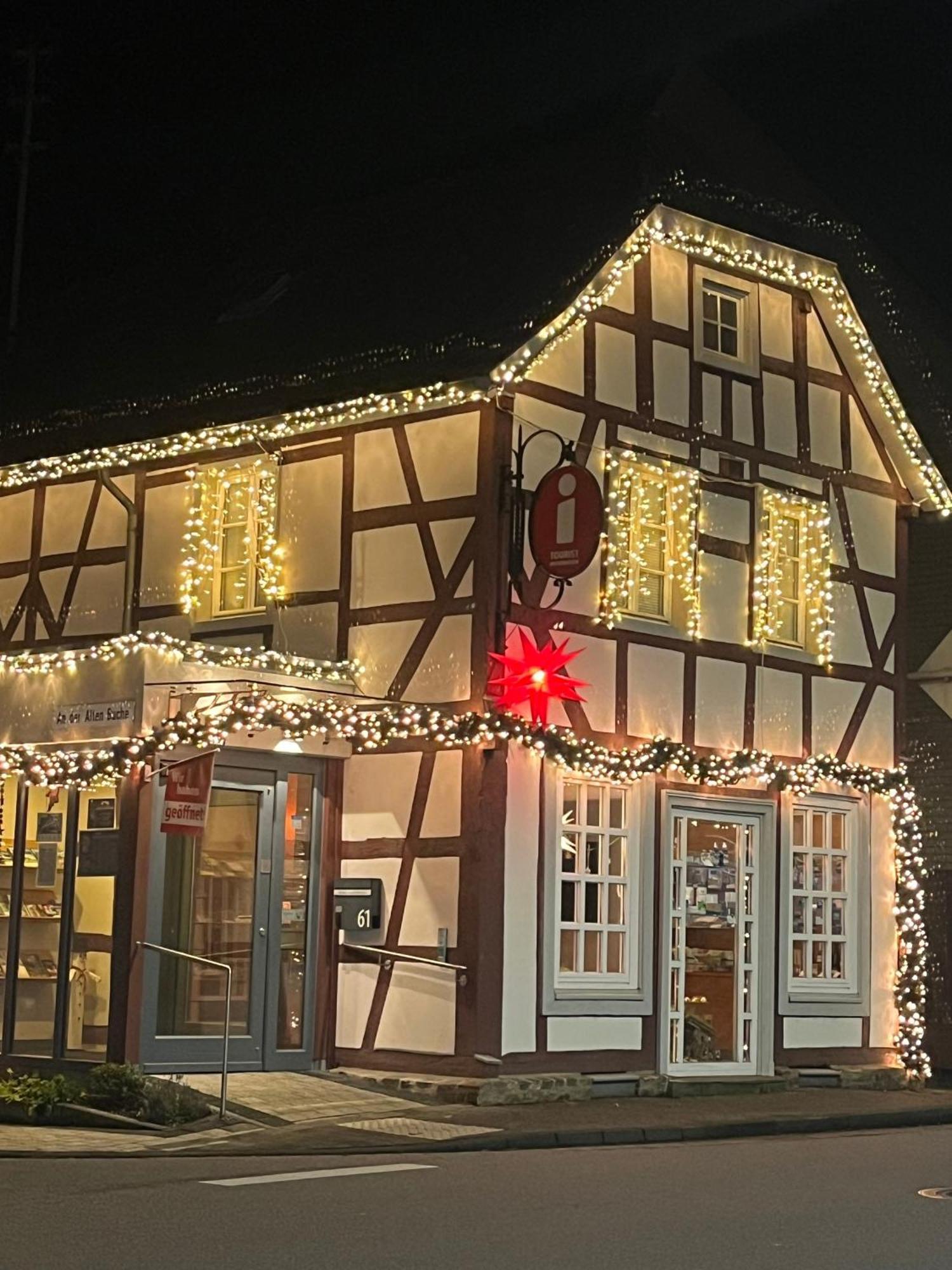Ferienwohnung "Gaston" Mitten In Waldbreitbach Экстерьер фото